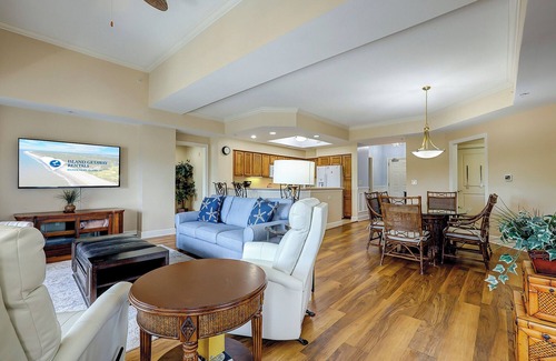 Shelter Cove Villa | Inviting 3BR Villa with Pool & Harbour Views in Gated Complex