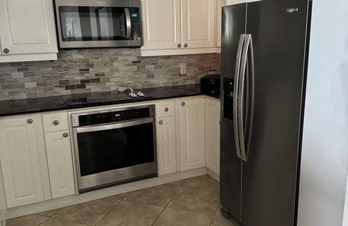 Navarre Beach Condo | Beachfront 3 Bedroom Suite with Top Amenities & Views