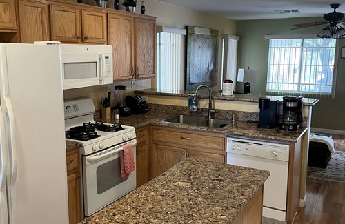 Sunrise Manor House | Spacious 3-Bedroom Retreat Near Downtown & Family-Friendly
