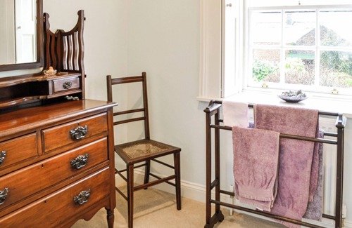 Gatehouse-of-Fleet Cottage | Charming Terraced Cottage with Garden and Ocean Views