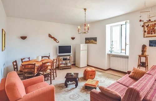Torre Annunziata House | 3 bedroom accommodation in Torre Annunziata (NA)