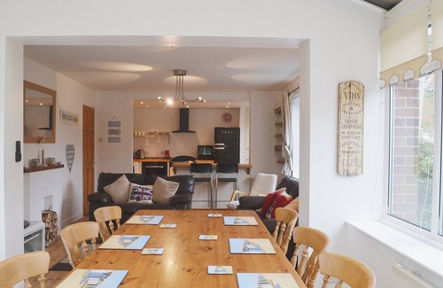 Wells-next-the-Sea Cottage | Family-Friendly 3 Bedroom Stay in Wells-next-the-Sea