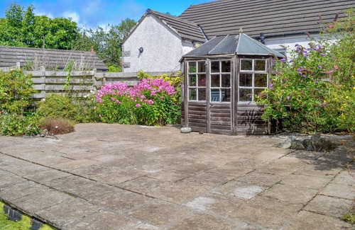 Newton Stewart Cottage | Perfect 3 Bedroom Getaway in Newton Stewart with Ocean Views