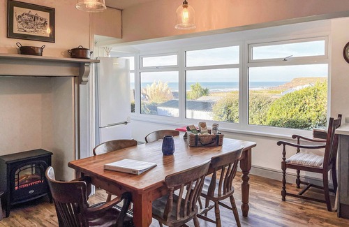 Widemouth Bay Cottage | Family-Friendly 3 Bedroom Retreat in Widemouth Bay