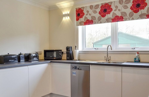 Laurencekirk Cottage | Relaxing Holiday Base with Ocean Views & Pet-Friendly Comfort