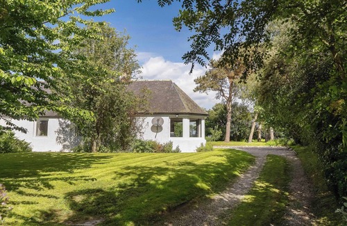 Portmahomack Cottage | Spacious 3 Bedroom Retreat with Oceanfront Views in Portmahomack