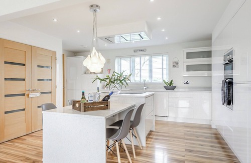 Lincoln Cottage | Top-Rated 3 Bedroom Accommodation in Dunston Fen