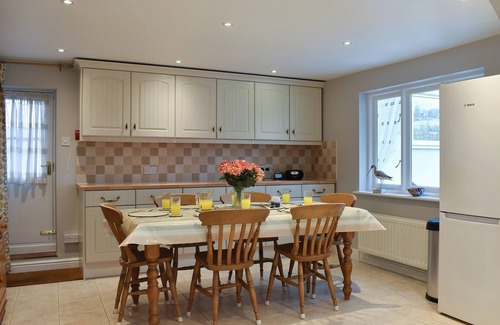 Burnham Deepdale Cottage | Relaxing 3 Bedroom Getaway in Brancaster Staithe