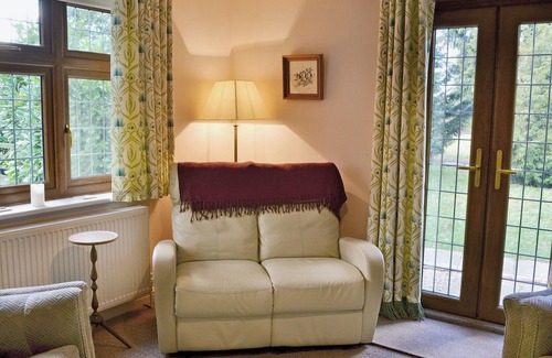 Kirkby on Bain Cottage | Pet-Friendly 3 Bedroom Retreat in Kirkby on Bain