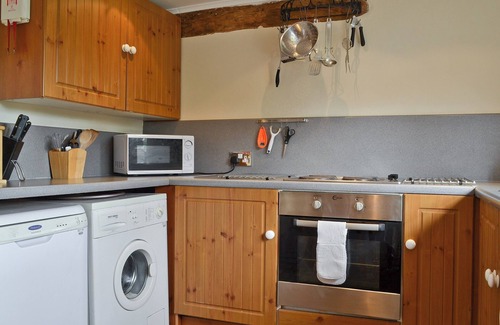 East Dereham Cottage | Family-Friendly 3 Bedroom Retreat in South Acre