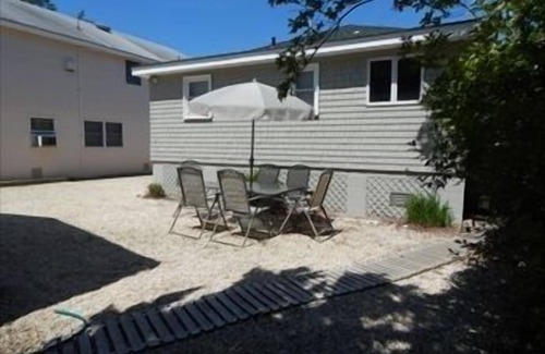 Beach Haven Cottage | Relaxing 3-Bedroom Getaway in Beach Haven for Families