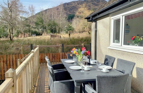 Glenfinnan Cottage | Comfortable 3 Bedroom Stay in Glenfinnan Near Fort William