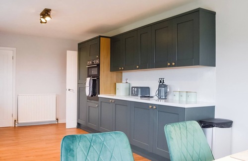 Bankend Cottage | Cozy 3-Bedroom Retreat in New Abbey with Ocean Views