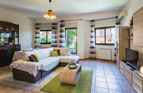 Riposto House | 3 bedroom accommodation in Riposto (CT)