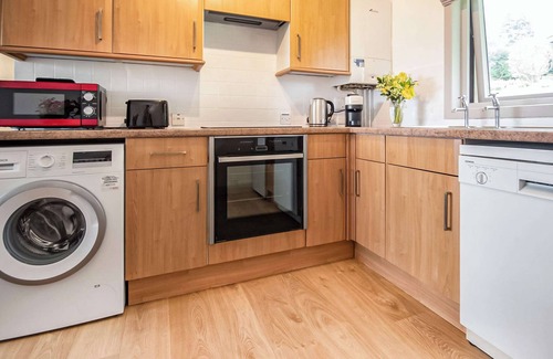Dingwall Cottage | Cozy 3-Bedroom Getaway in Culbokie, Near Dingwall
