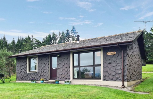 Dingwall Cottage | Cozy 3-Bedroom Getaway in Culbokie, Near Dingwall