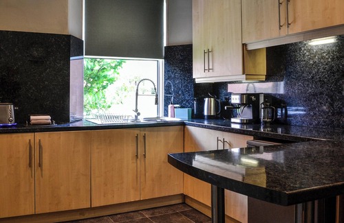 Dumfries Cottage | Comfortable 3-Bedroom Getaway in Dumfries, Pet-Friendly