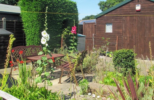 Westleton Cottage | Family-Friendly 3 Bedroom Retreat in Westleton with Ocean Views