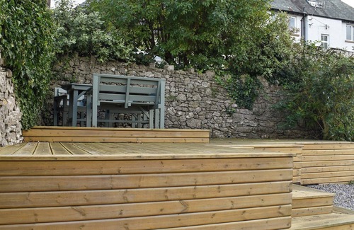 Arnside Cottage | Inviting 3-Bedroom Retreat with Ocean Views in Arnside