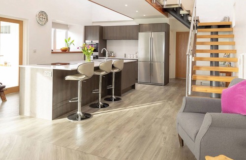 Innellan Cottage | Perfect 3 Bedroom Stay in Port Lamont with Ocean Views
