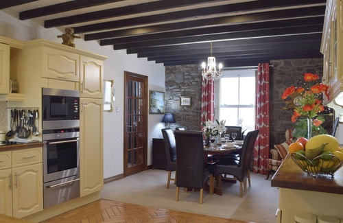 Amroth Cottage | Oceanfront 3-Bedroom Retreat in Amroth – Guest Rated 10/10