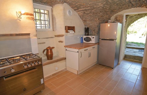 Malbosc House | Spacious 3 Bedroom Accommodation with Pool in Malbosc