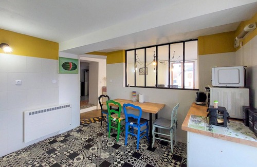 Pexonne House | Spacious 3-Bedroom Accommodation with Spa in Pexonne