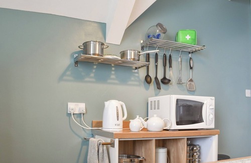 Coverack Cottage | Oceanview 3-Bedroom Retreat in Coverack near Helston