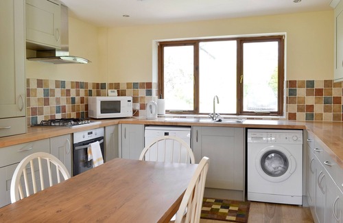 Corney Cottage | Family-Friendly 3 Bedroom Stay in Bootle with Ocean Views