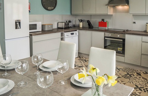 Walcott Cottage | Inviting 3 Bedroom Oceanfront Retreat in Walcott