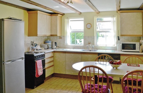 Bishopston Cottage | Family-Friendly 3 Bedroom Retreat in Murton, Near Swansea