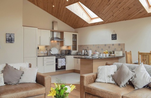 Foss Cottage | Pet-Friendly 3 Bedroom Retreat in Glengoulandie, Aberfeldy