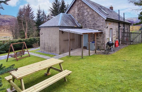 Foss Cottage | Spacious 3-Bedroom Retreat in Dalnaspidal, Near Newtonmore