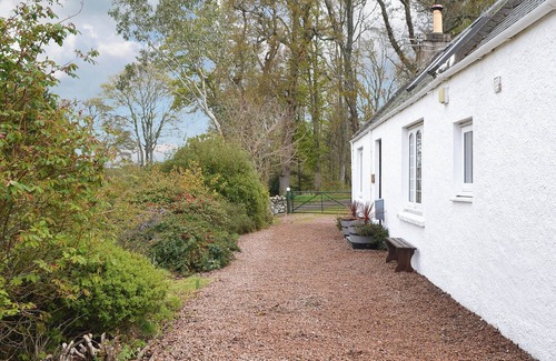 Nairn Cottage | Stylish 3 Bedroom Retreat in Cawdor, Nairn - Guest Rated 9.8