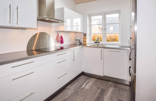 Horsens House | Cozy 3-Bedroom Retreat with Oceanfront Views in Juelsminde