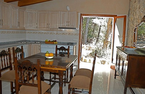 Estellencs House | Relax in Nature with Spa, Hot Tub & Family-Friendly Amenities