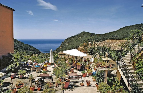 Estellencs House | Relax in Nature with Spa, Hot Tub & Family-Friendly Amenities