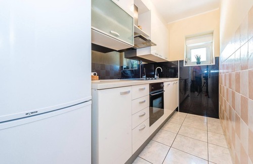 Bilice House | Perfect 3 Bedroom Retreat in Bilice with Ocean Views