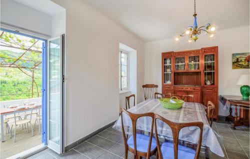 Uscio House | Spacious 3 Bedroom Home in Terrile - Pet Friendly Retreat