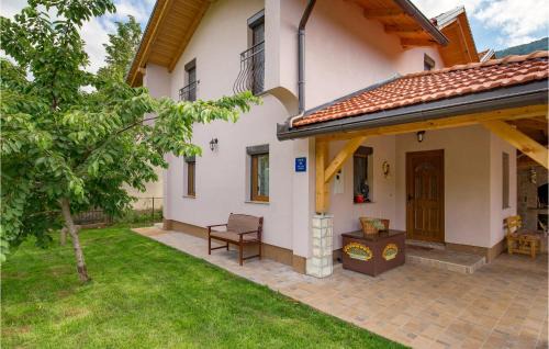 Senj House | Pet Friendly Retreat in Vrzici with Kitchen & Hot Tub