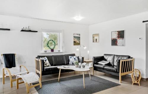 Øsløs House | Inviting Home in Vesls with Panoramic Views and Pet-Friendly