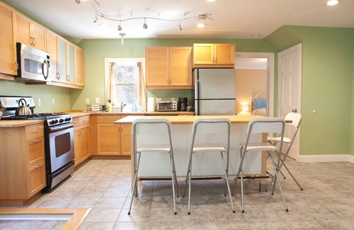 Saratoga Springs Apartment | Elegant 3 Bedroom Apartment in Saratoga Springs Arts District