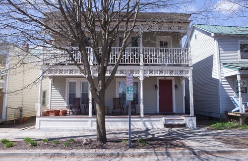 Saratoga Springs Apartment | Elegant 3 Bedroom Apartment in Saratoga Springs Arts District