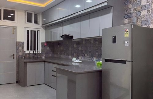 Hyderabad Apartment | 3-bedroom apartment in welcoming Hyderabad with AC, WiFi. Enjoy your stay