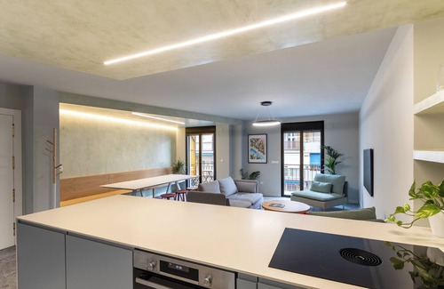 Murcia Apartment | 3-bedroom apartment in delightful Murcia with WiFi, AC