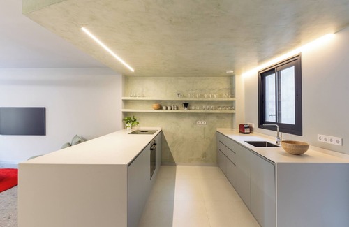 Murcia Apartment | 3-bedroom apartment in delightful Murcia with WiFi, AC
