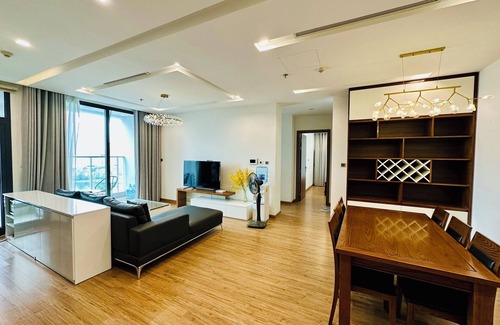 Ba Dinh Apartment | 3-bedroom apartment in lovely Vinhomes Metropolis