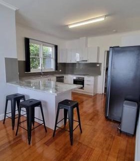 Montello Apartment | Stylish 3-Bedroom Art Deco Home with Modern Touches