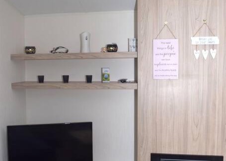 Prestonpans Resort | Pet-Friendly 3 Bedroom Retreat at Seton Sands Caravan Hire