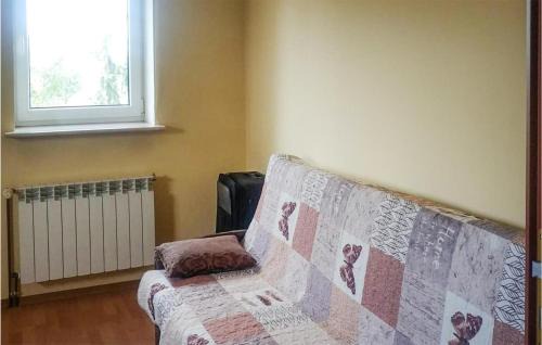 gmina Klucze Apartment | Dog-Friendly Apartment in Klucze with Complimentary Wifi